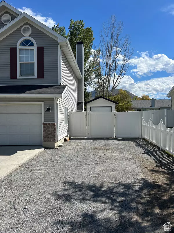 Stansbury Park, UT 84074,699 COUNTRY CLUB DR