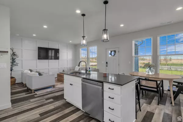 South Jordan, UT 84009,5829 W LAKE AVE