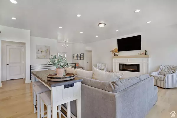 Spanish Fork, UT 84660,32 S 2560 E