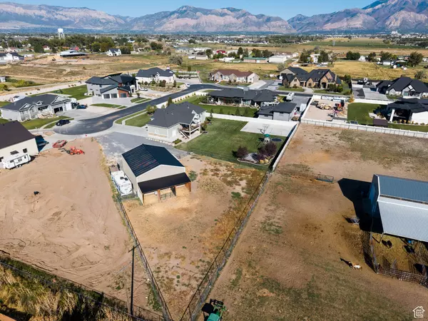 Taylor, UT 84401,3689 W 2400 S