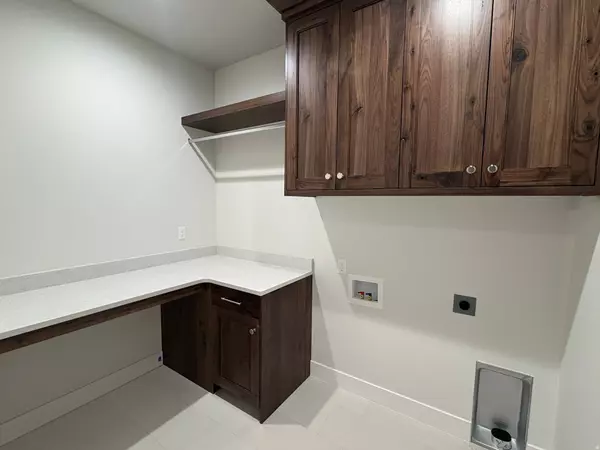 Layton, UT 84041,298 N AMBER LN. W