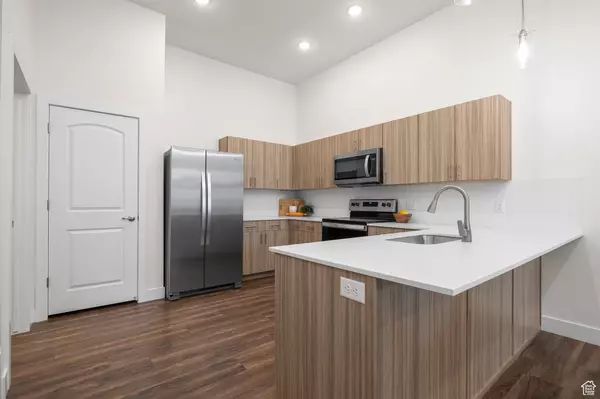 Saratoga Springs, UT 84045,1481 N SARATOGA VIEW LN #A