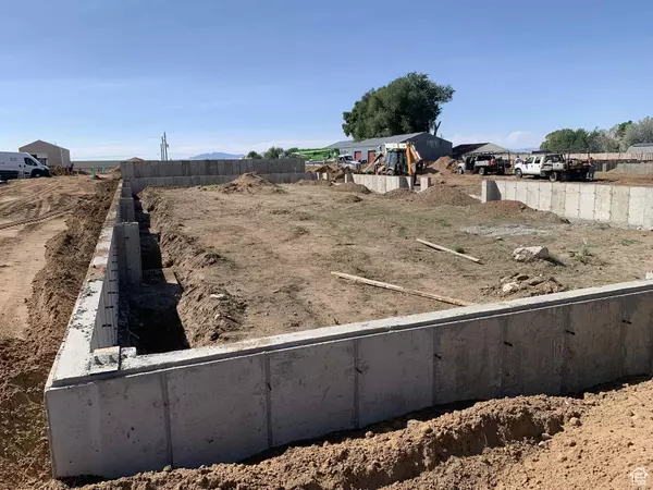 Ogden, UT 84401,1438 W 3300 S