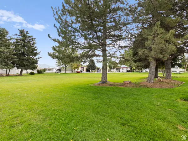 Roy, UT 84067,3800 S 1900 W #72