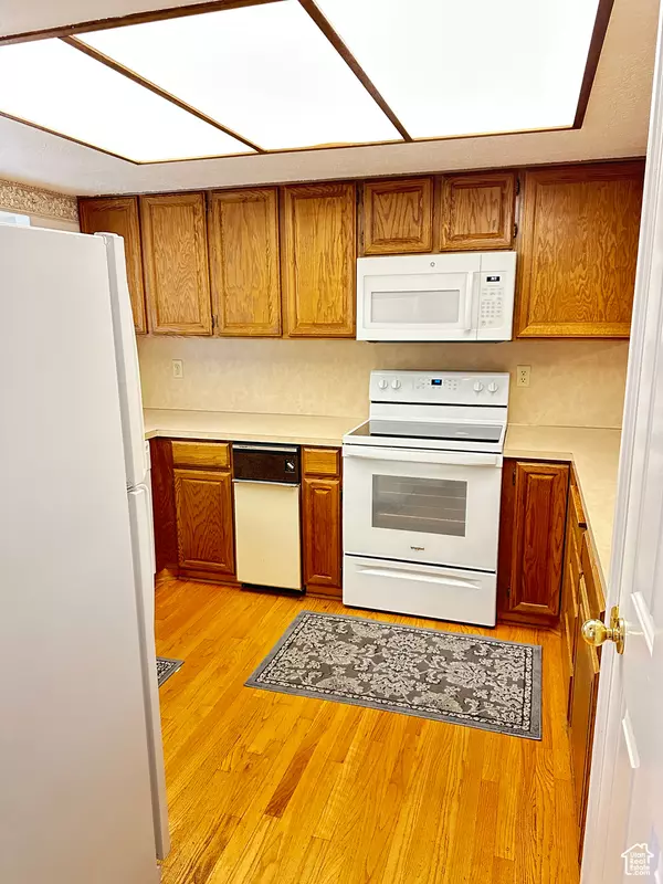 Washington Terrace, UT 84405,5488 S 250 E