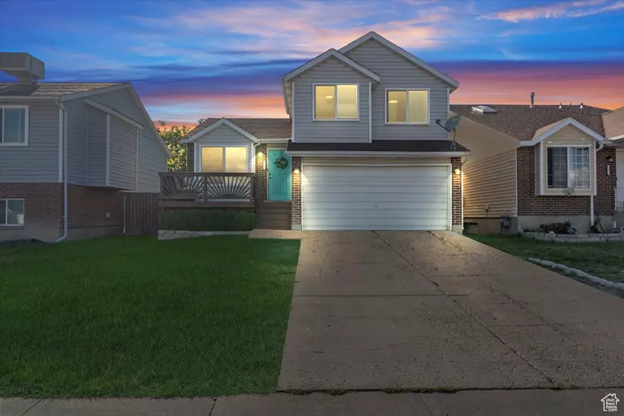 7984 ST IVES LN, West Jordan, UT 84088