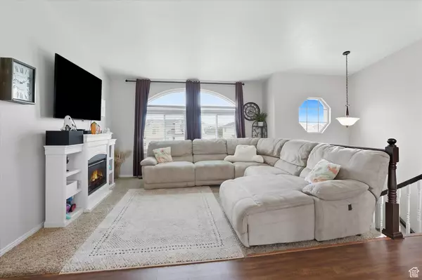 Roy, UT 84067,5538 S 3150 W