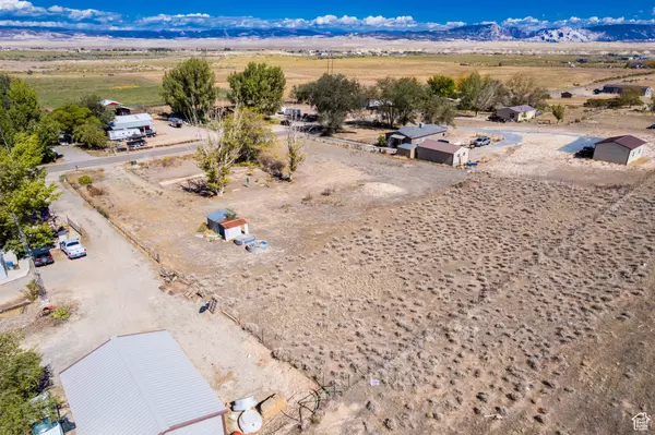 Naples, UT 84078,3340 E 5000 S