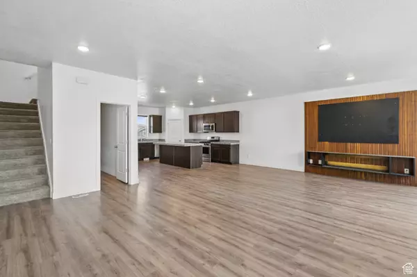 Eagle Mountain, UT 84005,5290 N FOLKSTONE DR N