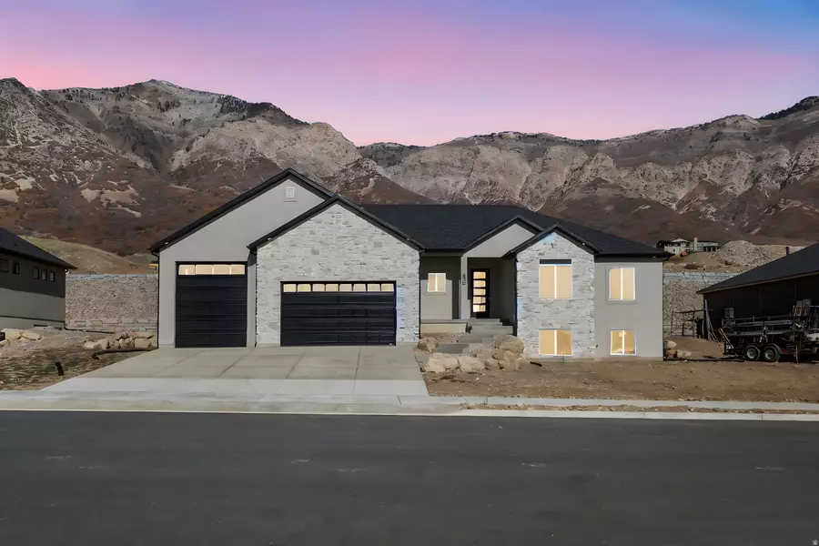 638 E MOUNTAIN ROAD N, North Ogden, UT 84414
