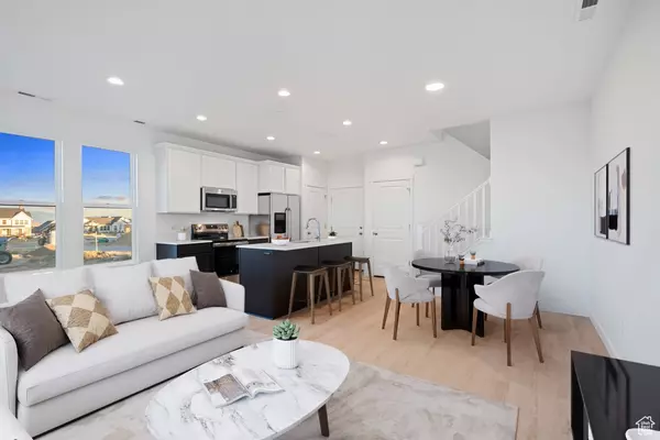 South Jordan, UT 84009,11319 S OFFSHORE WAY #403