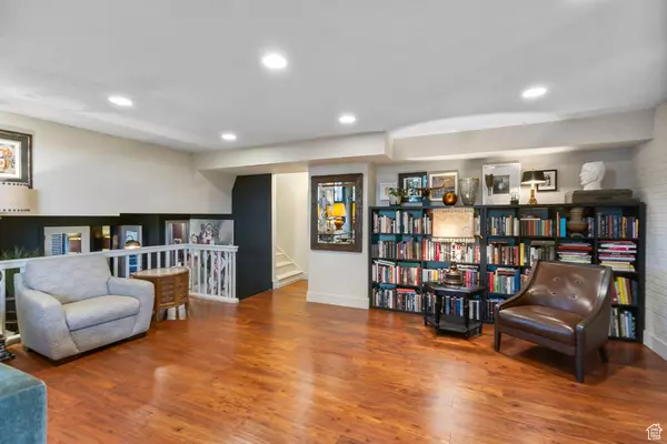 North Salt Lake, UT 84054,178 N VALLEY VIEW DR