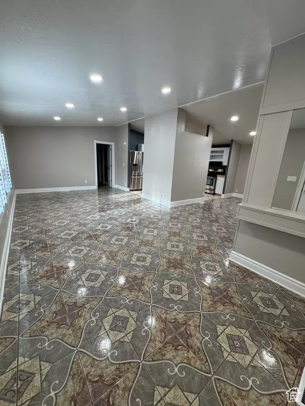 West Valley City, UT 84119,1166 W ROLLING RIVER RD #66