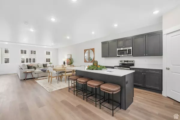 Eagle Mountain, UT 84005,5249 N EVERGREEN WAY
