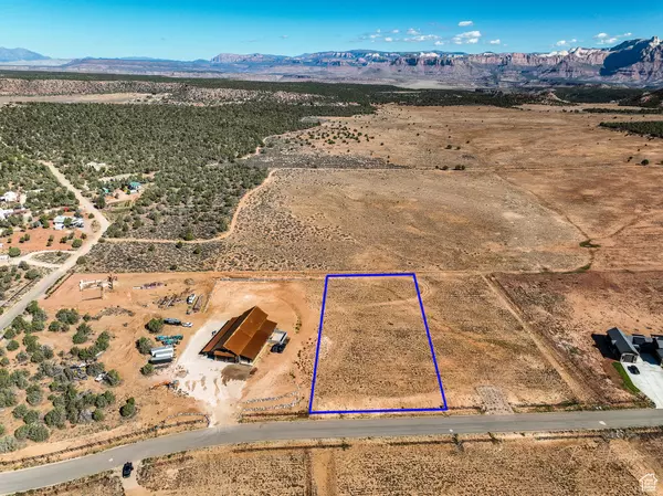 Apple Valley, UT 84737,5 DAYBREAK MESA DR. #5