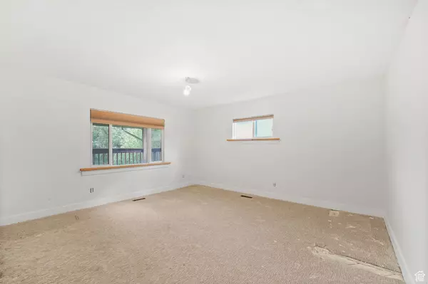 Salt Lake City, UT 84108,1775 E ROSECREST DR
