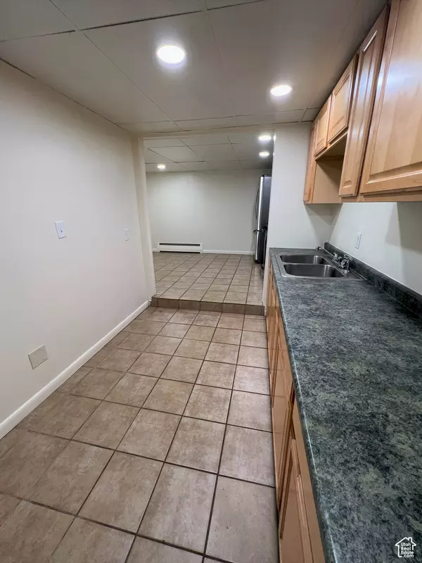 Holladay, UT 84117,1870 E CRESTHILL S #BSMT