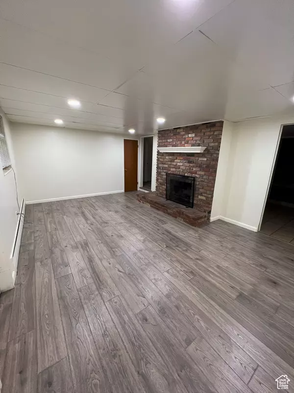 Holladay, UT 84117,1870 E CRESTHILL S #BSMT