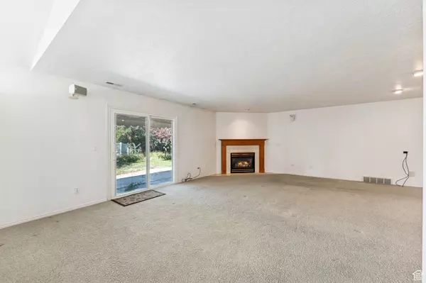 Riverdale, UT 84405,780 W 4075 S