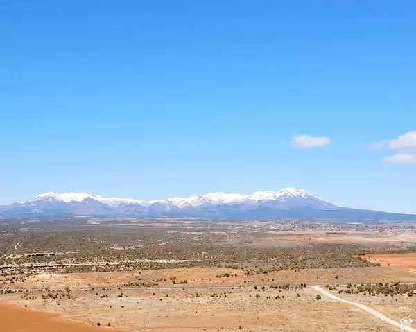 113 S AVIKAN HILLS DR #7, Blanding, UT 84511