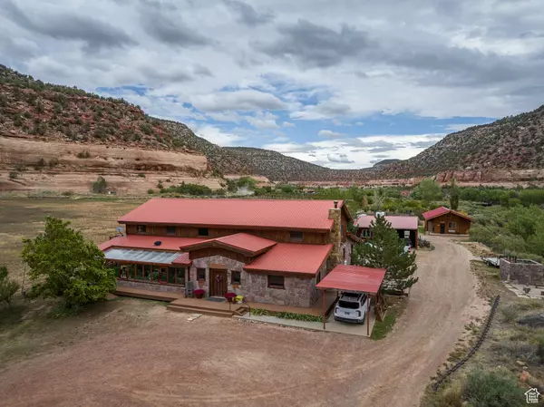 1095 S MONTEZUMA CANYON RD, Monticello, UT 84535