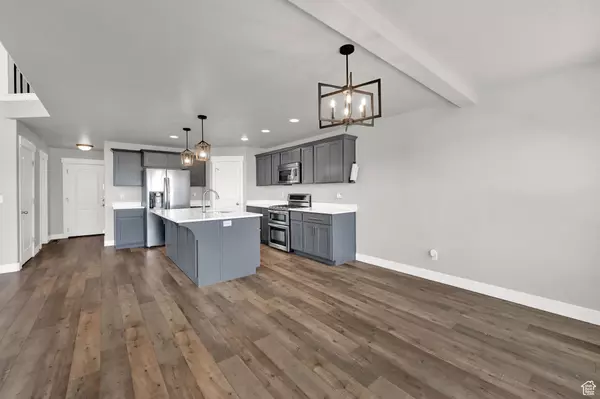 Eagle Mountain, UT 84005,9602 N BLUE SKY DR