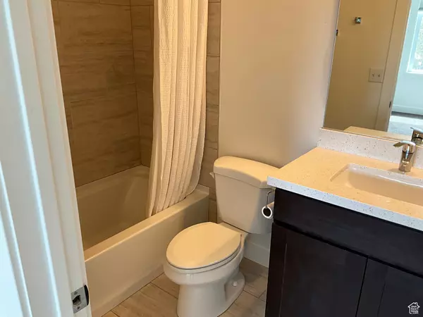 Millcreek, UT 84124,1426 E KOMENDA WAY S #19