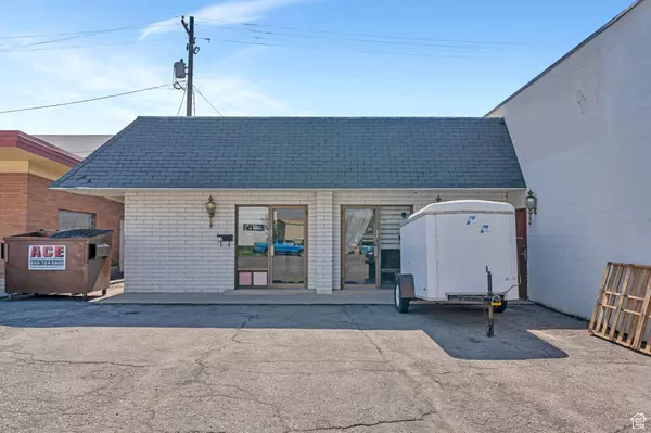 South Salt Lake, UT 84115,17 W SUNSET AVE