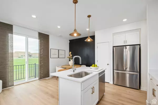 West Jordan, UT 84081,6031 W HIGHLANDBROOK DR