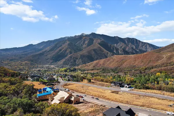 Mountain Green, UT 84050,6250 ROBINSON DR #221