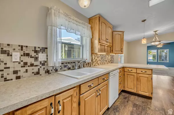 11296 S HIDDEN VIEW LN E #239, Sandy, UT 84070
