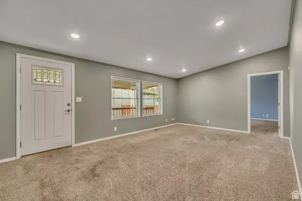 Sandy, UT 84070,11296 S HIDDEN VIEW LN E #239