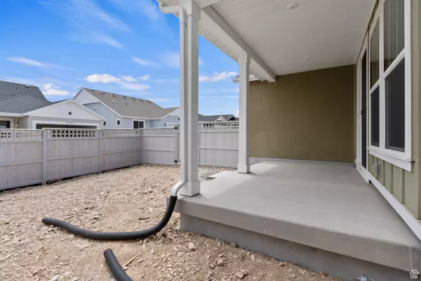 South Jordan, UT 84009,11709 S WILLOW WALK DR #595