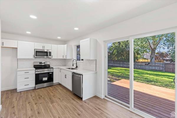 Sandy, UT 84093,2120 E NEWCASTLE DR N