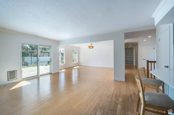 Murray, UT 84121,6197 S RODEO LN
