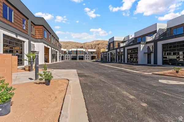 La Verkin, UT 84745,80 W CENTER ST #16