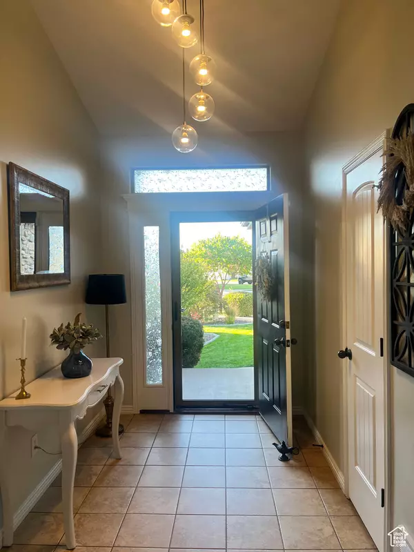 Clearfield, UT 84015,1548 E 925 S