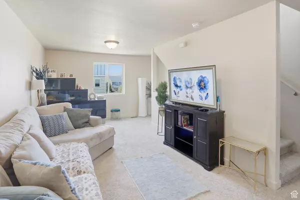 Vineyard, UT 84058,205 N 750 E