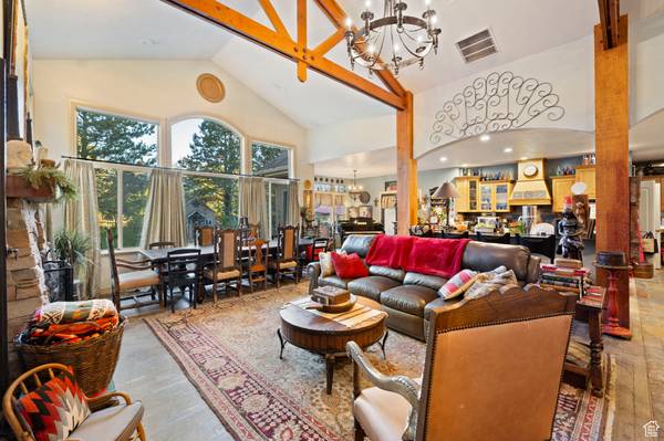 Alpine, UT 84004,364 E 280 S