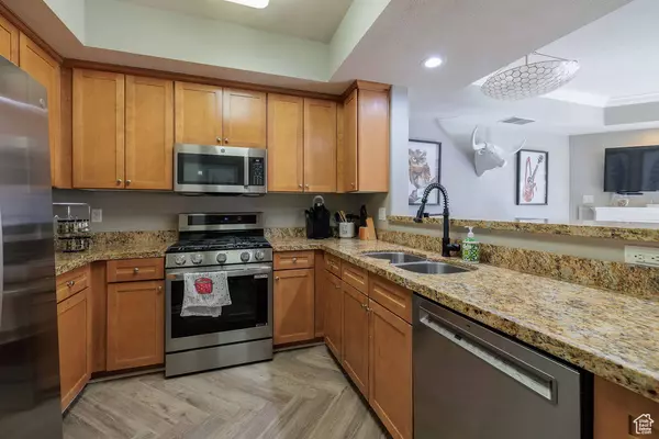 Salt Lake City, UT 84101,5 S 500 W #617