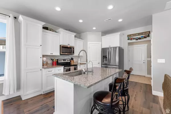 Eagle Mountain, UT 84005,9693 N BRIDGE ST