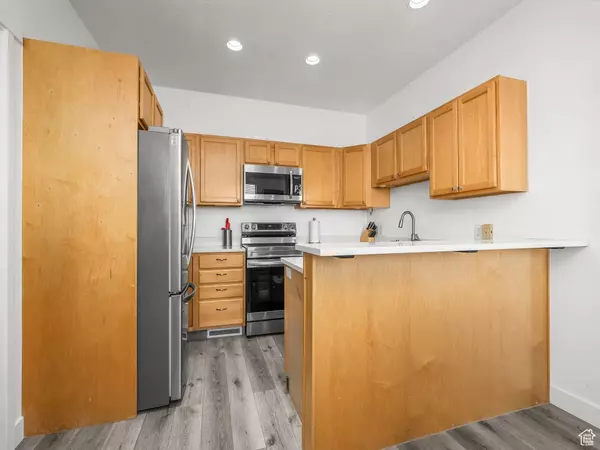 Bountiful, UT 84010,340 N 500 W #204