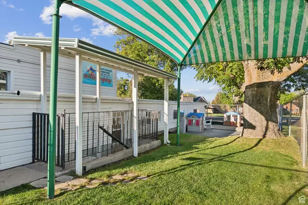 Ogden, UT 84405,302 E CHIMES DR S