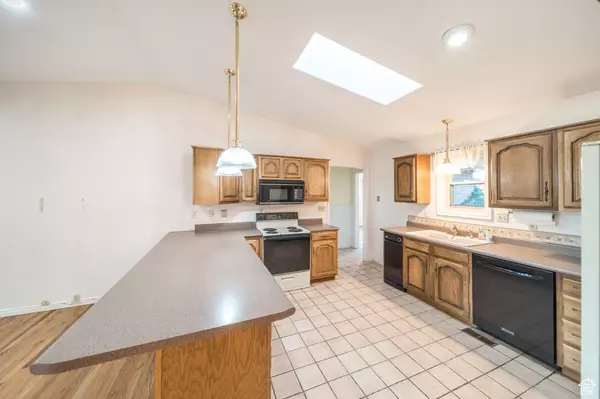 Wellington, UT 84542,2267 SEGO LILY DR