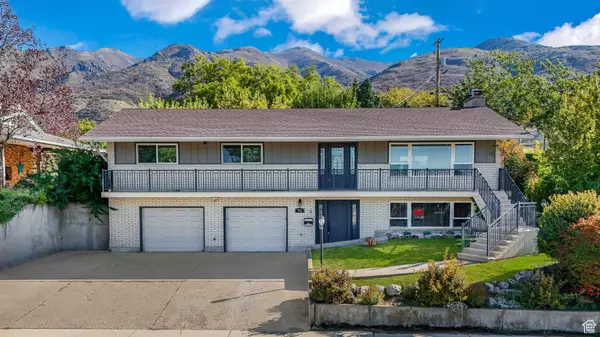 952 N KINGSWOOD RD, Kaysville, UT 84037
