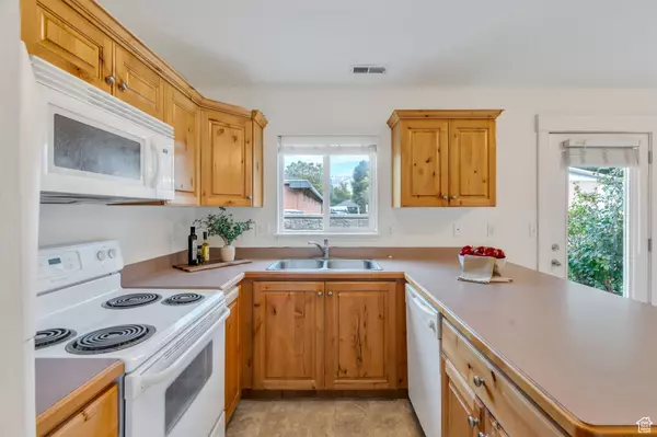 Provo, UT 84606,381 S STATE ST E #12