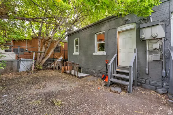 Salt Lake City, UT 84104,266 S 900 W