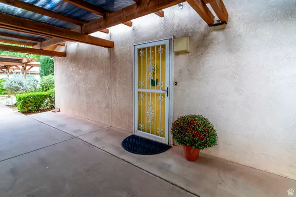 St. George, UT 84790,240 N SUNFLOWER E