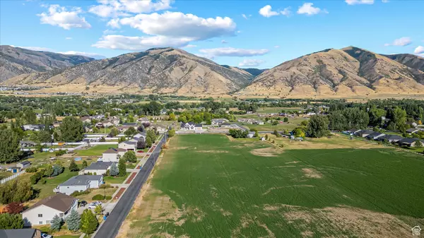 Nibley, UT 84321,294 W 3400 S #9