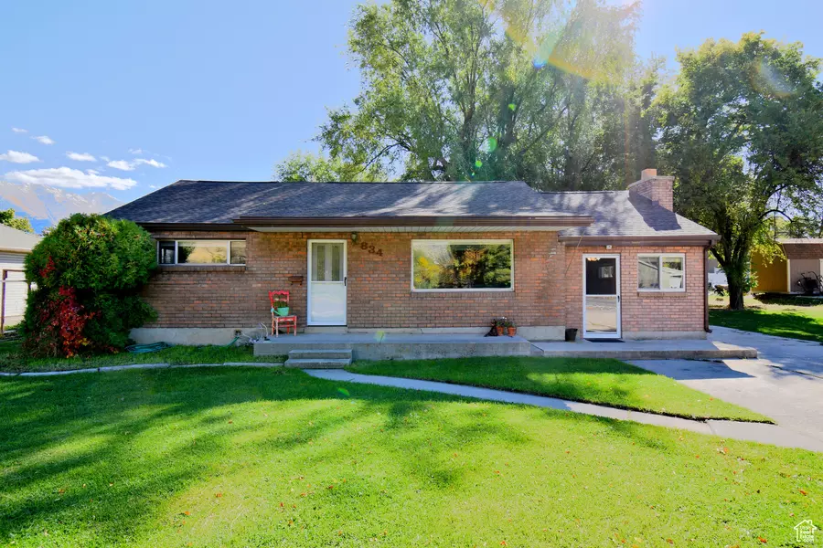 834 E CENTER ST, Springville, UT 84663